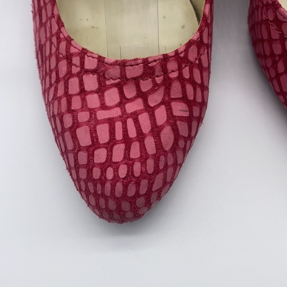 Max studio - Mecca Hot Pink Faux Suede Animal Print Design Wedge Size 8 - Picture 3 of 16